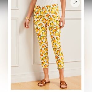 TALBOTS JEGGING CROPS - LEMONS AND ORANGES: size 6